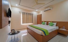 Treebo Raj Palace